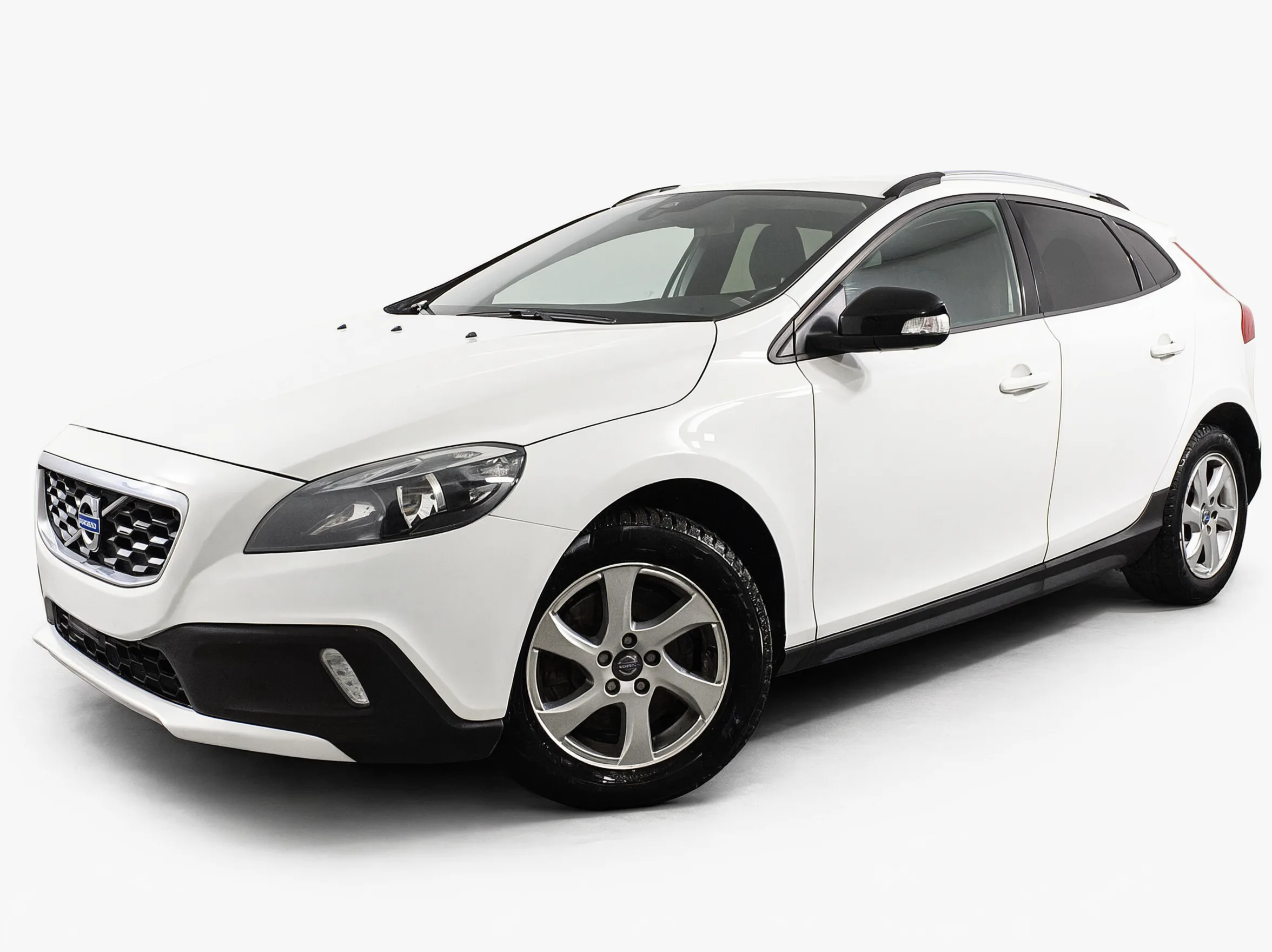 Запчасти Volvo V40
