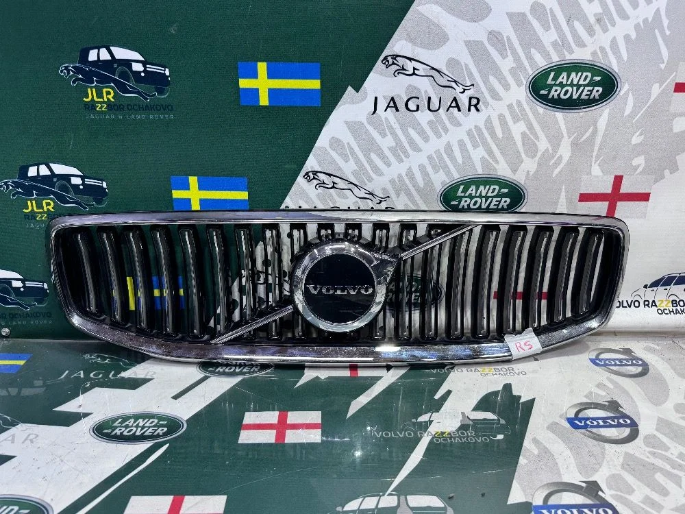 Решетка радиатора Volvo S60 V60 2022-2026