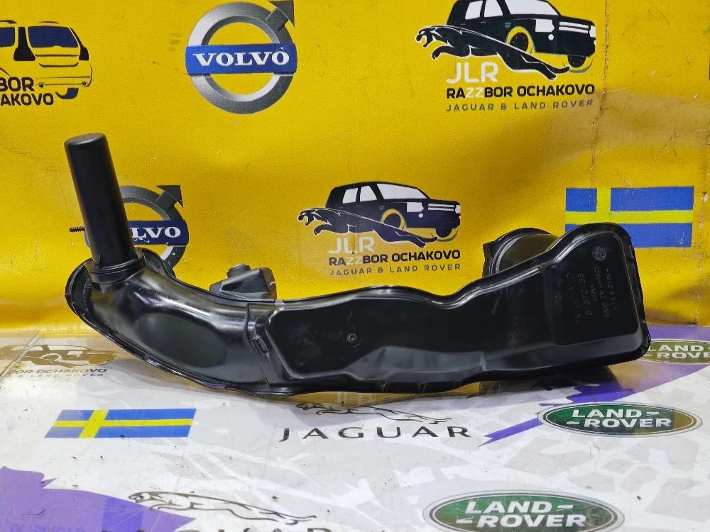Патрубок от фильтра воздушного Volvo V40 D4204T