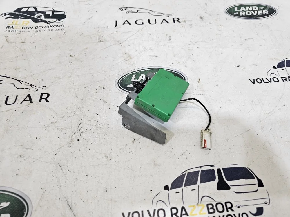 Усилитель антенны Volvo S60 S80 XC70 V70 2001-2009