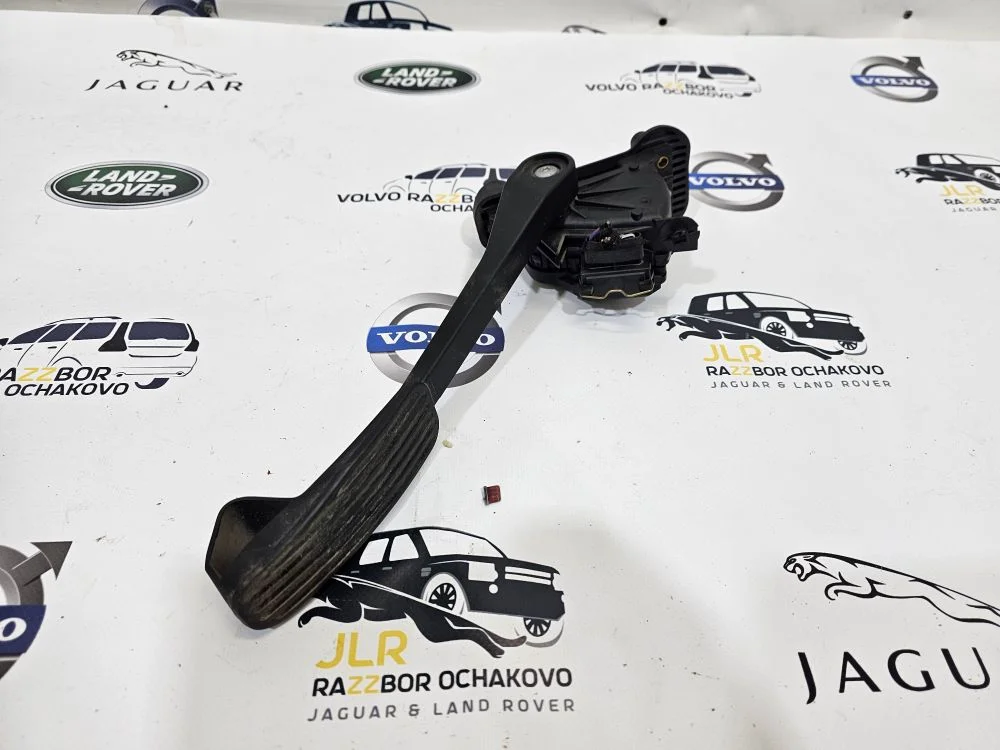 Педаль газа электронная Volvo S60 S80 XC70 V70