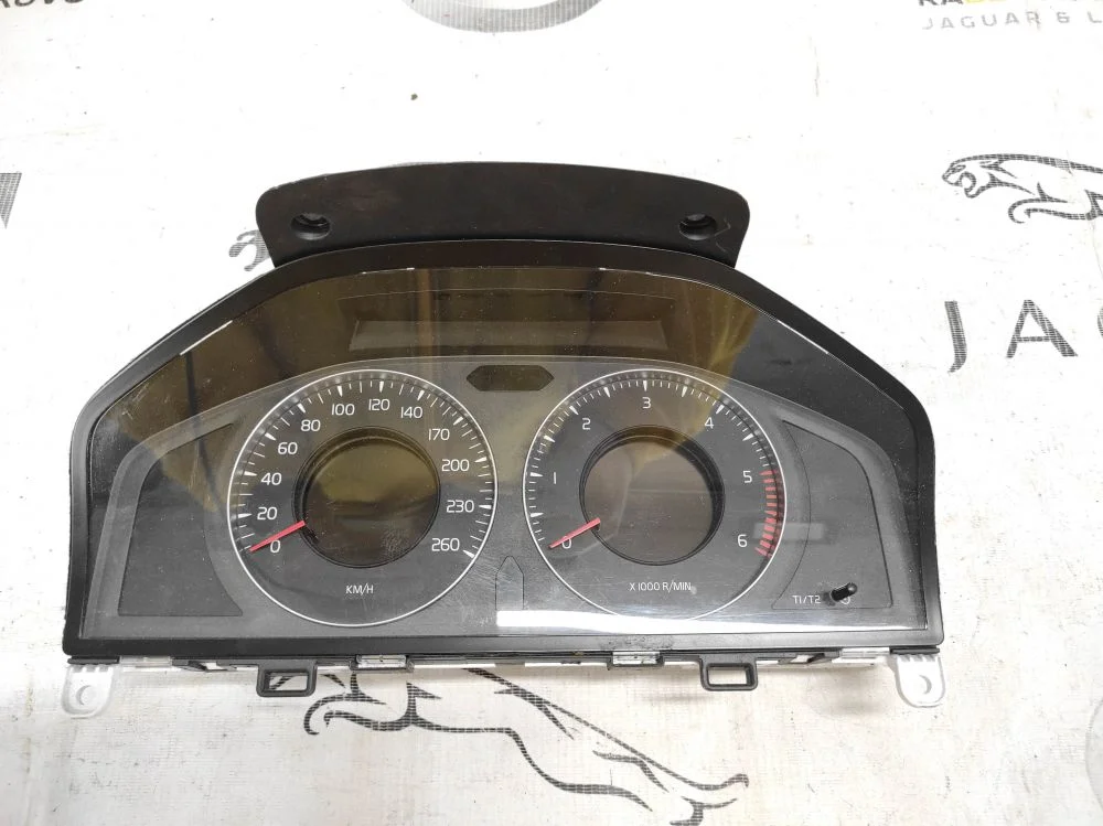 Панель приборов Volvo XC70 S80 XC60 2006-2013 660U